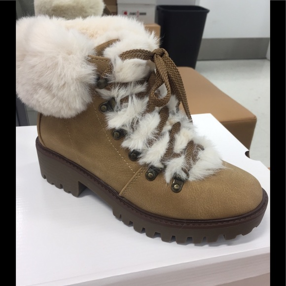 Last 3 pairs🥾Union Bay Fluffy Furry Boot🥾 - Picture 2 of 7